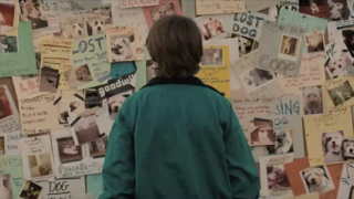 Illustration for article titled 61 Super 8 screengrabs unlock the clues in J.J. Abrams' new trailer
